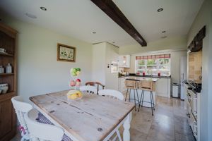 Open plan breakfast kitchen- click for photo gallery